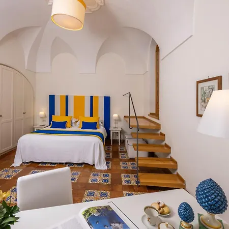Aparthotel Casa Mercè 4*