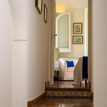 Casa Merce מלון דירות 4*