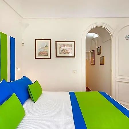 Casa Merce Aparthotel 4*